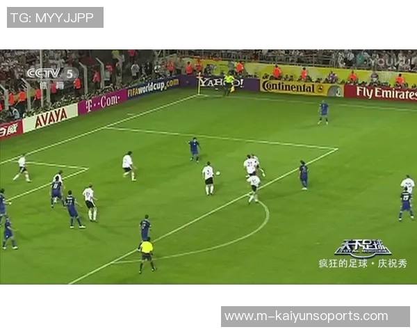 足球护腿板佩戴技巧与效果展示让你在赛场上更具保护性与舒适感